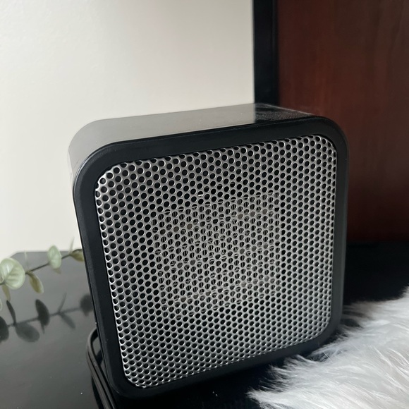 Amazon Basics Ceramic Space Heater, Mini Heater for Office Desk, Portable Tent H - Picture 3 of 8